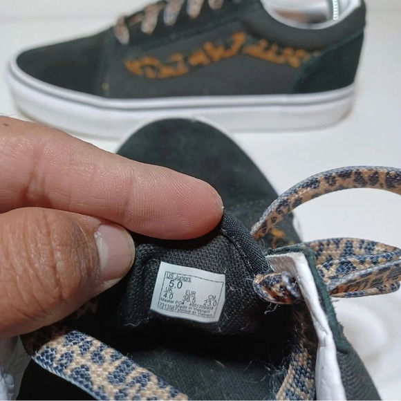 VANS OFF THE WALL OLD SKOOL GIRLS KIDS BLACK CHETAH SUEDE SKATER SHOES SIZE 5 - Picture 9 of 9